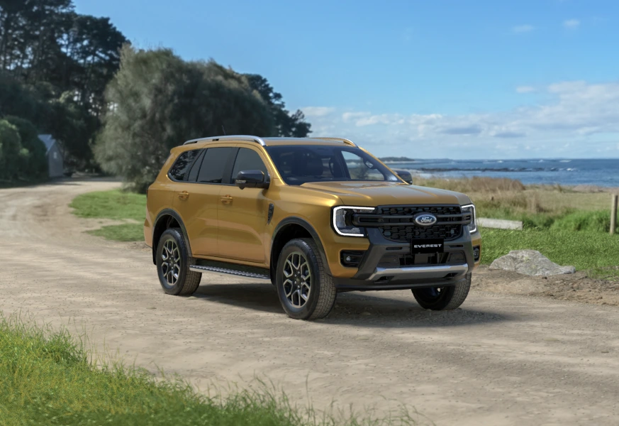 Everest Wildtrak-luxe-yellow-01